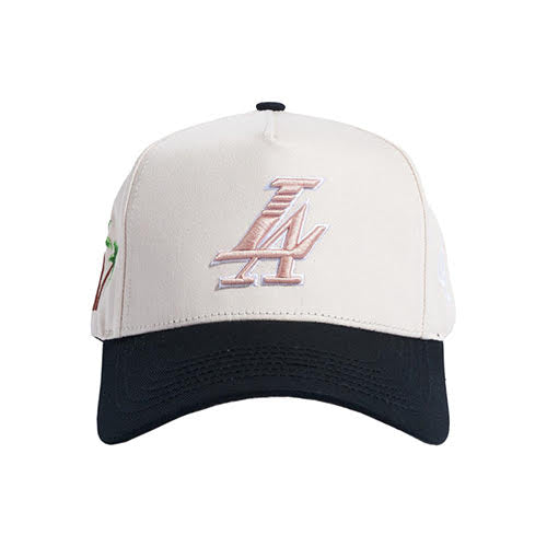 REFERENCE PARADISE LA SNAPBACK CAP CREAM BLK PINK