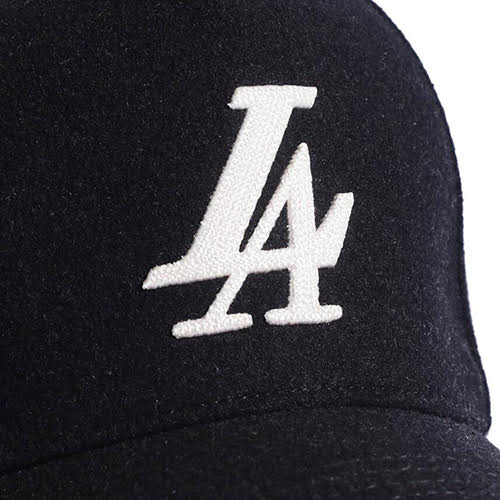 REFERENCE PARADISE LA WOOL SNAPBACK CAP BLACK