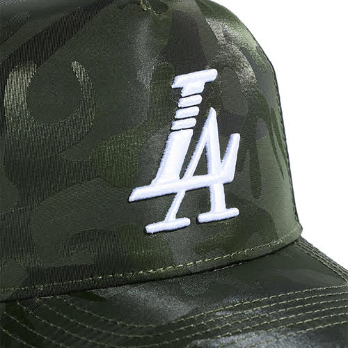 REFERENCE PARADISE LA SNAPBACK CAP GREEN CAMO
