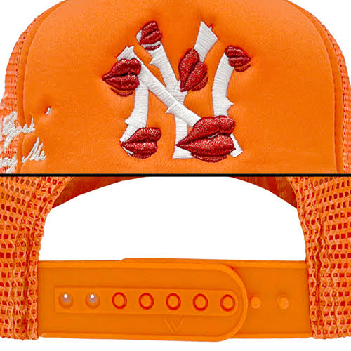 LA ROPA NY IS KISSING ME TRUCKER HAT ORANGE