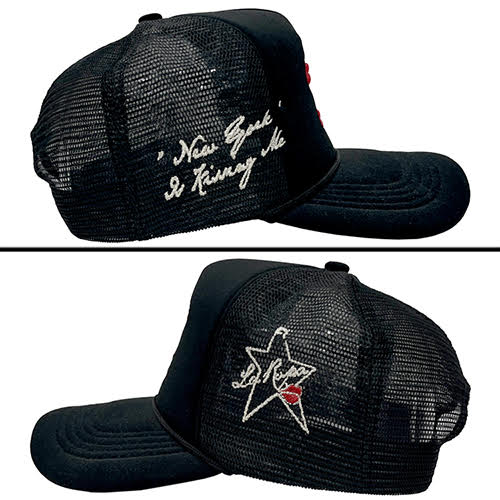 LA ROPA NY IS KISSING ME TRUCKER HAT BLACK