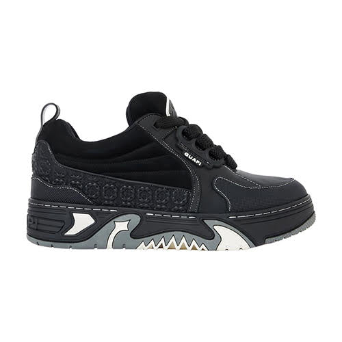 GUAPI OBSIDIAN BLACK SKATE STAR