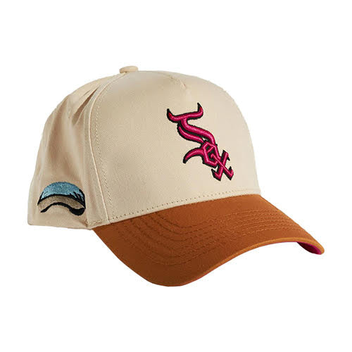 REFERENCE BULLSOX SNAPBACK CAP CREAM BROWN