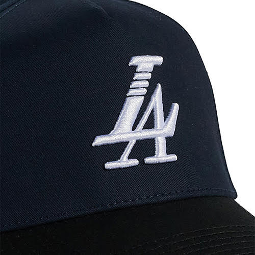 REFERENCE PARADISE LA SNAPBACK CAP NAVY BLACK