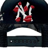 LA ROPA NY IS KISSING ME TRUCKER HAT BLACK